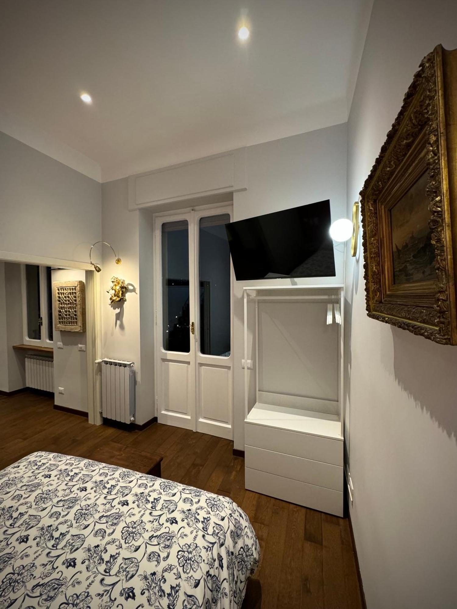 A Casa Di Lu, Al Colosseo - Guest House Roma Esterno foto